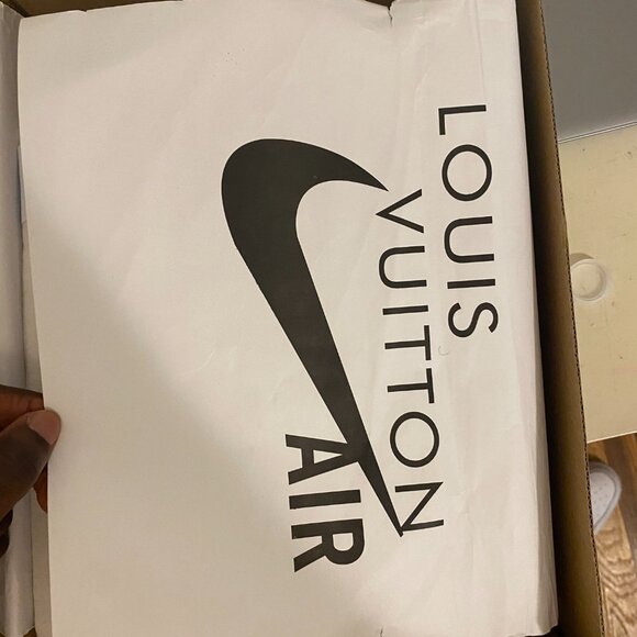 Louis Vuitton Nike Air Force 1 Mid - Picture 2 of 9